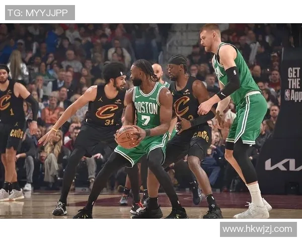 凯尔特人对决骑士的精彩较量揭示了NBA季后赛的激烈竞争与球队实力的较量