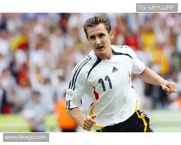 博阿滕与拉莫斯的巅峰对决谁能在绿茵场上笑到最后 博阿滕与拉莫斯的巅峰对决谁能在绿茵场上笑到最后