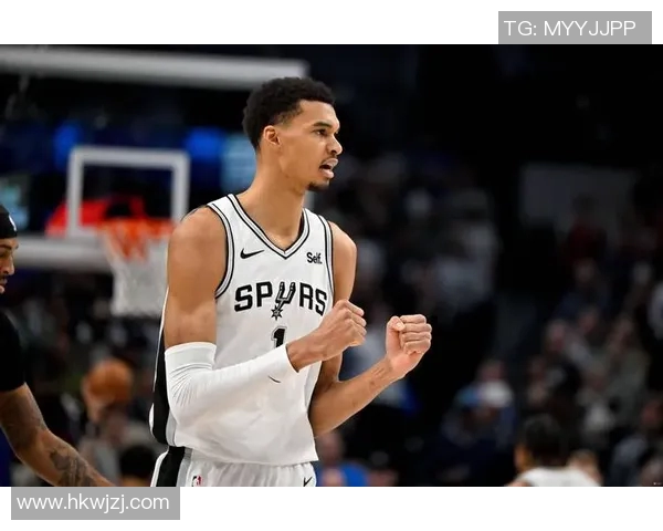 文班亚马新赛季表现惊艳场均20分10篮板3盖帽领跑新秀榜