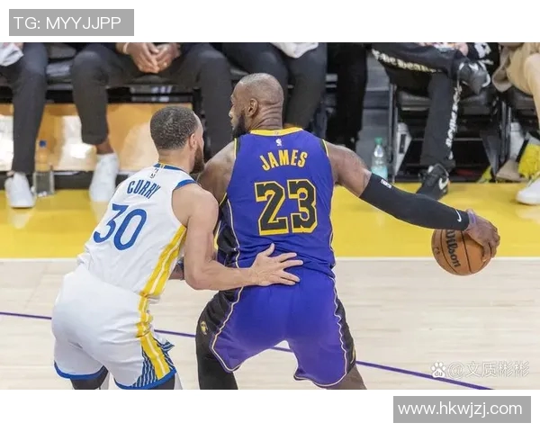 湖人勇士中场插曲精彩回顾与球迷互动盛况分析