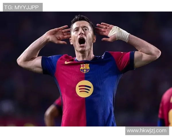 莱万状态火热欧冠赛场再创佳绩射手榜领跑势头强劲