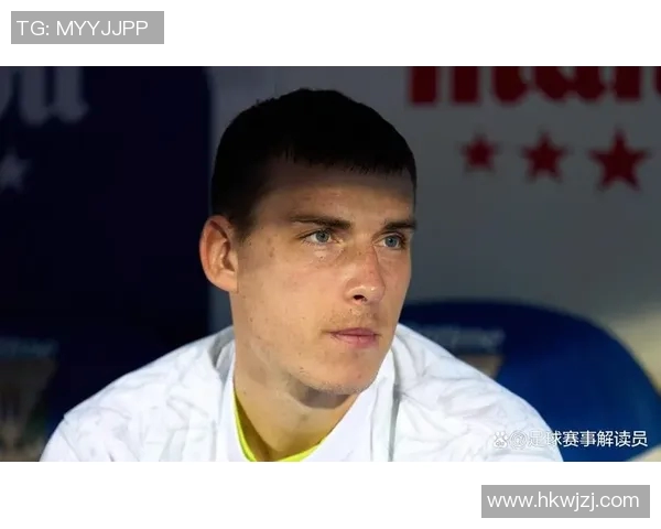 马丁内斯的传奇旅程:从足球新星到世界级教练的蜕变与成就 马丁内斯的传奇旅程:从足球新星到世界级教练的蜕变与成就